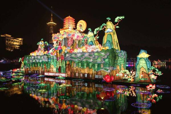彩灯灯会